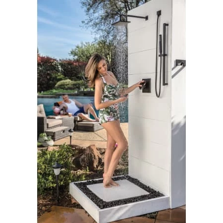 Brizo Siderna Hand Shower Package with Slide Bar, Hose, and Wall Supply 4 Brizo Siderna Hand Shower Package with Slide Bar, Hose, and Wall Supply - Image 4